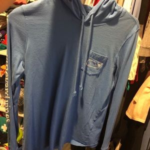 Vineyard vines top